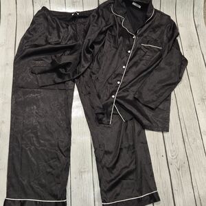 NWOT Ekouer Black Satin Pajama Set With White Piping Womens Size XL